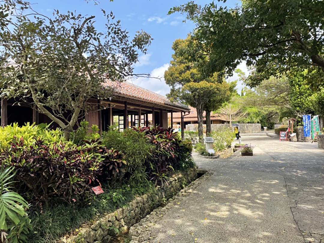 沖縄の町並み