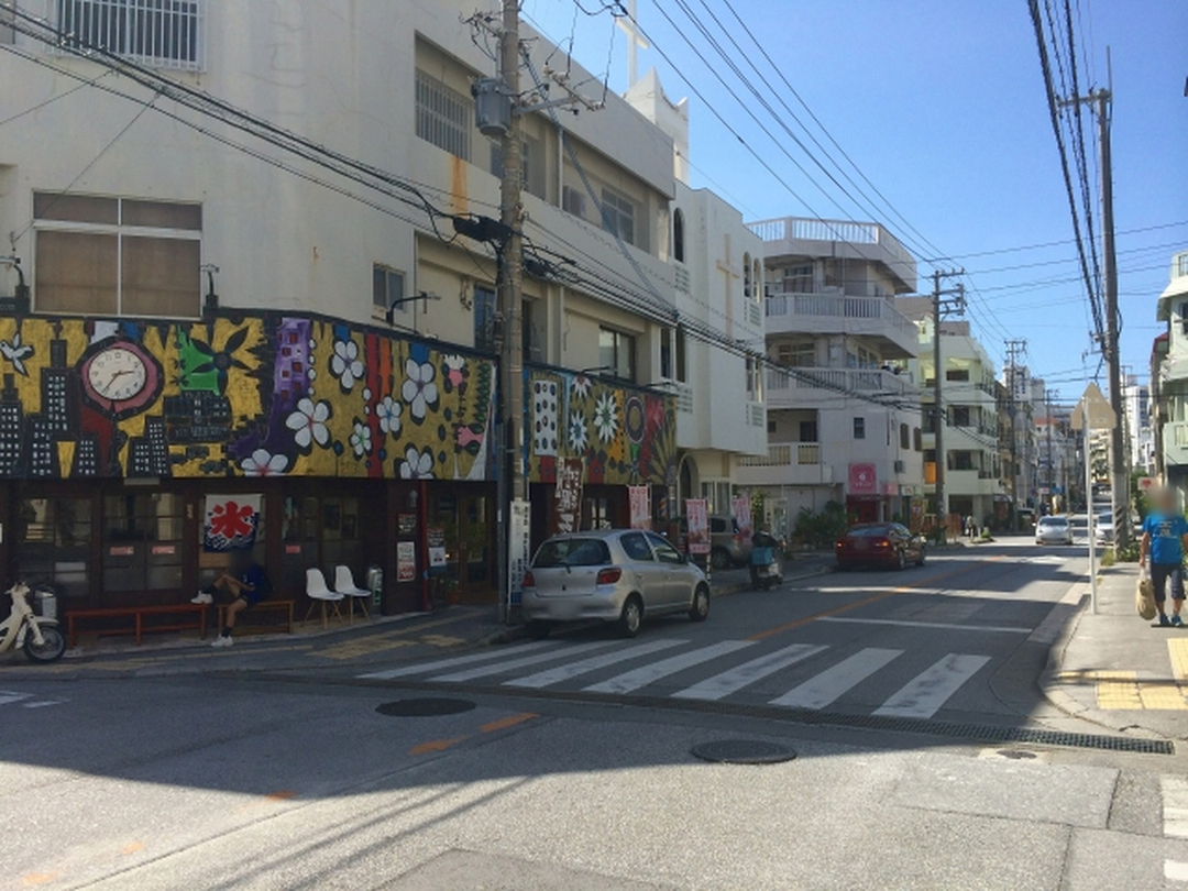 沖縄の町並み